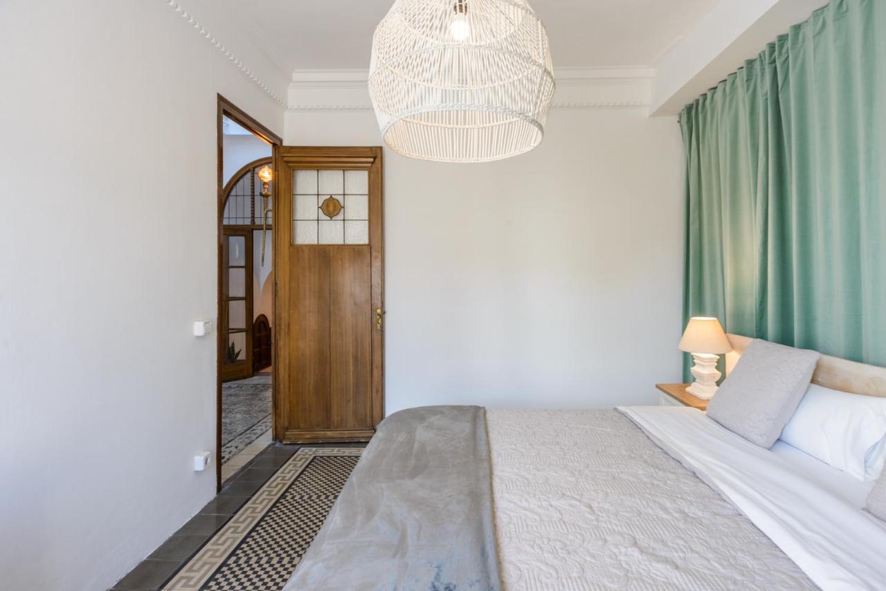 Apg Palau Salieti 3 Apartman Girona Kültér fotó