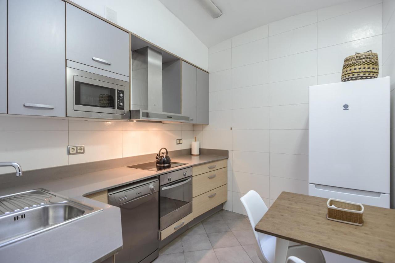 Apg Palau Salieti 3 Apartman Girona Kültér fotó